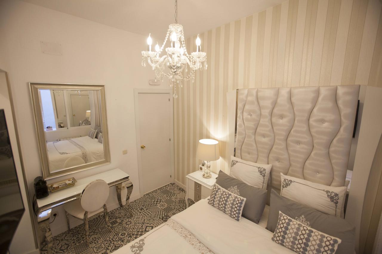 King Suite,395390103:JPEG