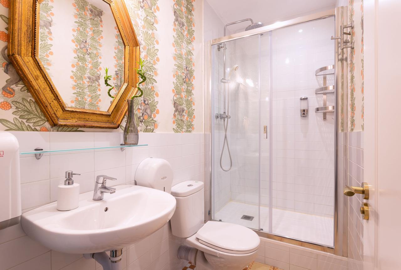 Habitación Triple con baño compartido