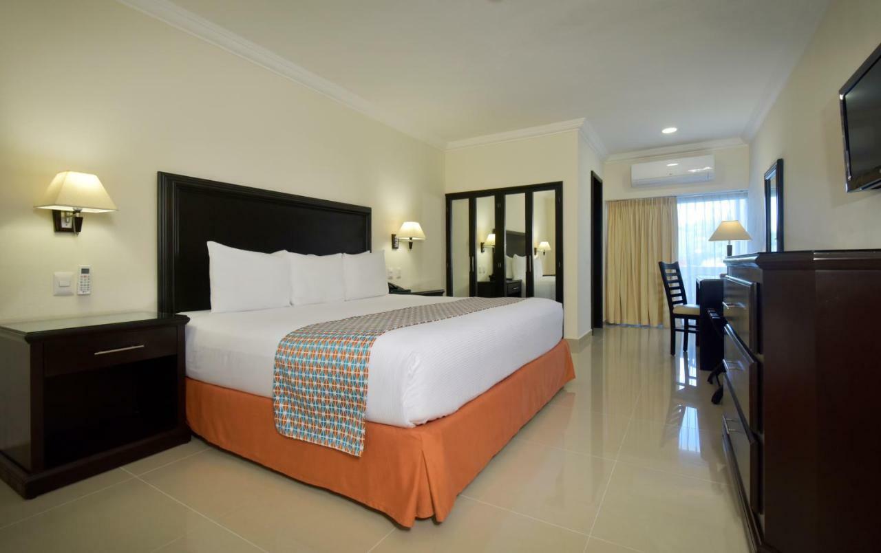 Deluxe King Room,835388618:JPEG