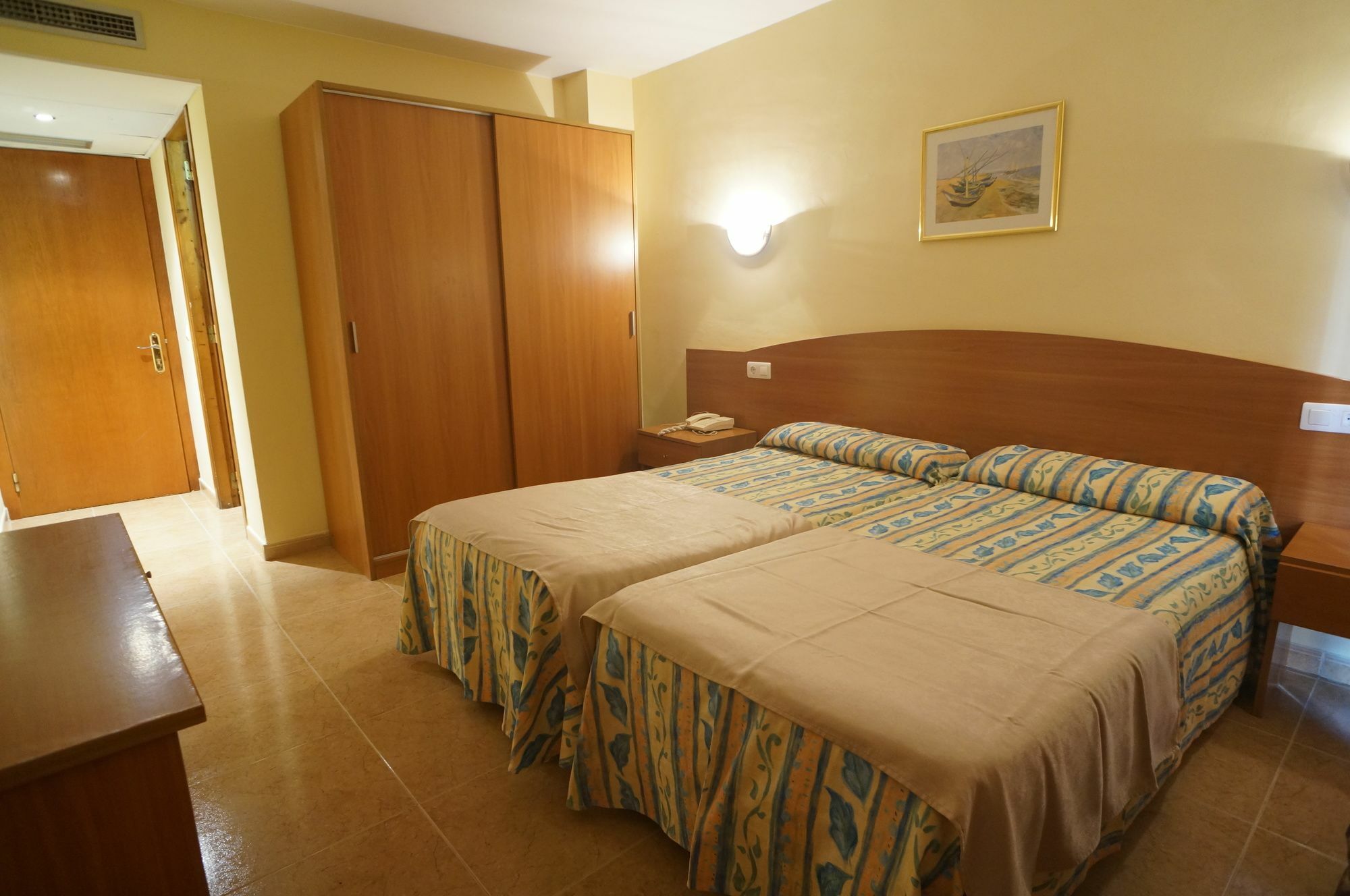 Habitación Triple Básica