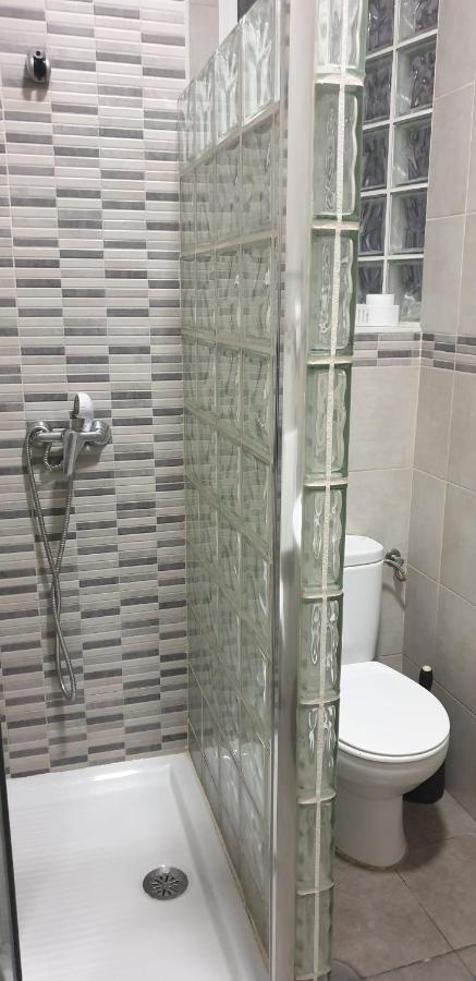 Habitación Doble con baño compartido - 2 camas