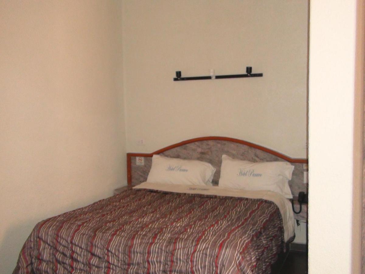 Deluxe Room,991243426:JPEG