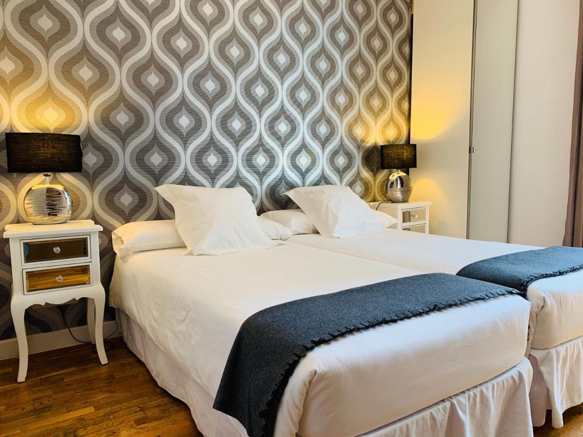 Twin Room with Private Bathroom,995890807:JPEG
