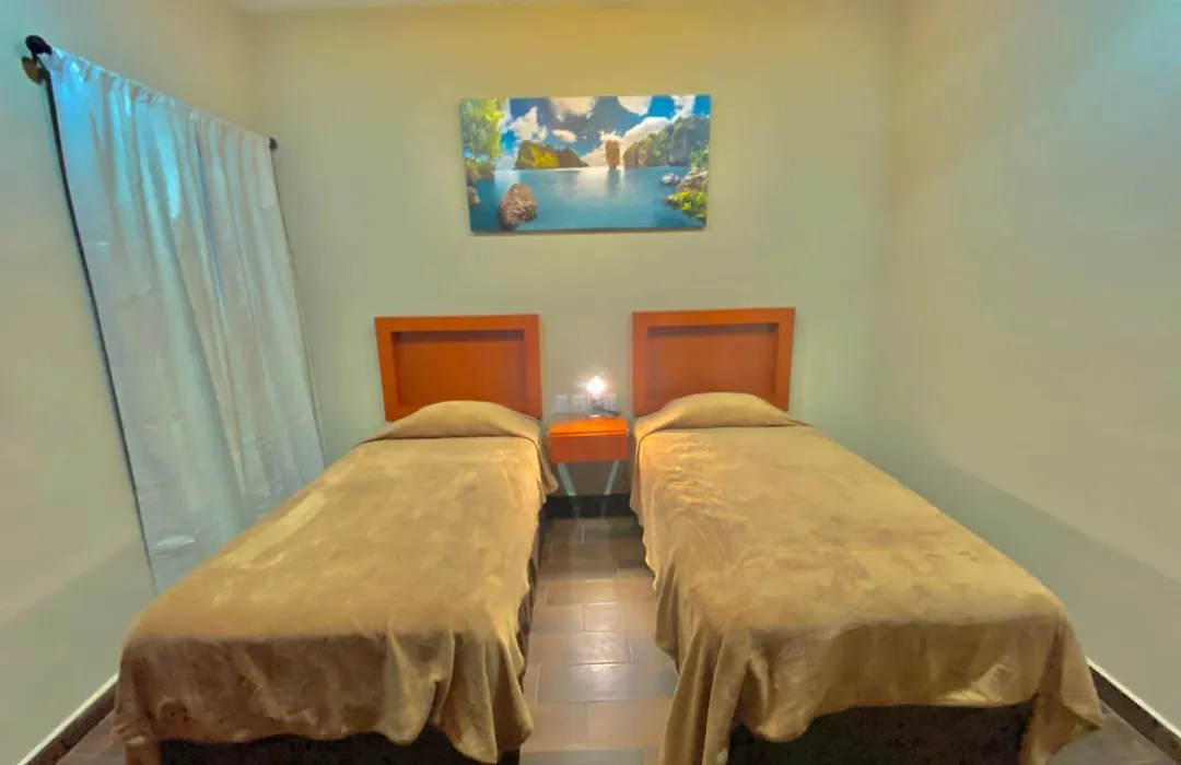 La Lola Hotel&Suites-1