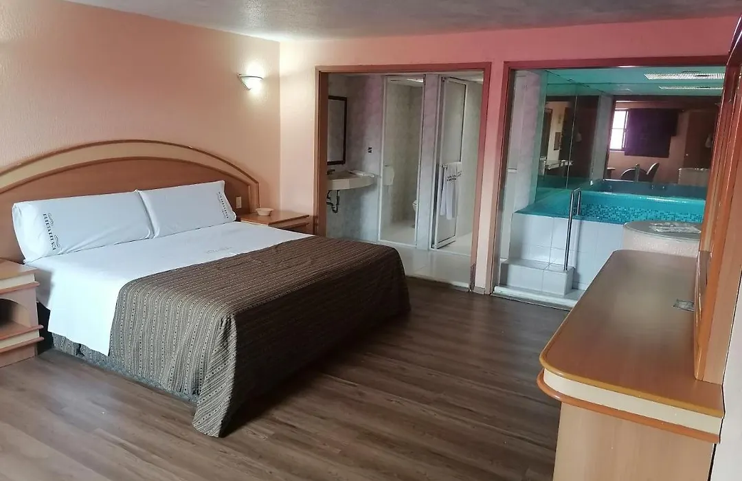 Hotel Puerta del Sol-1