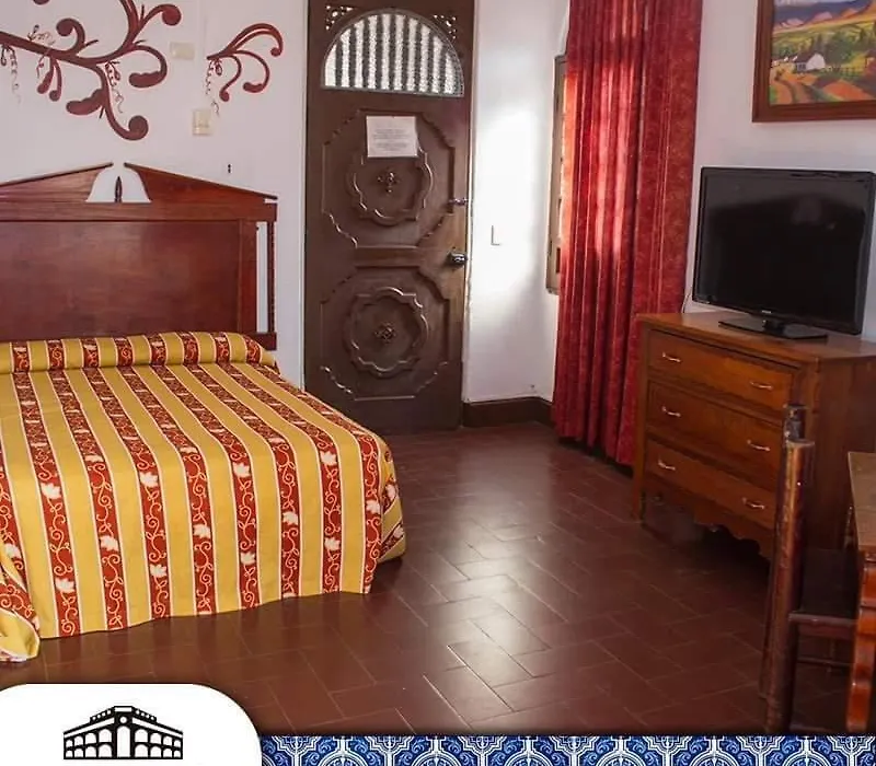 Hotel Colonial-1