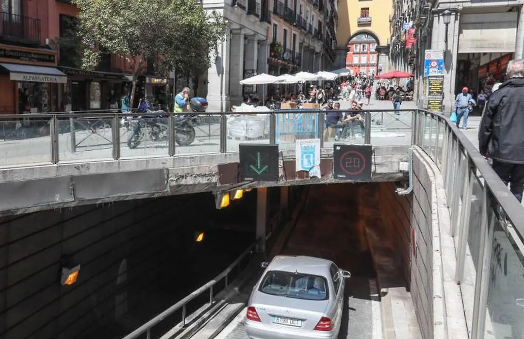 PUERTA DEL SOL Carretas TPH ROOMS-1