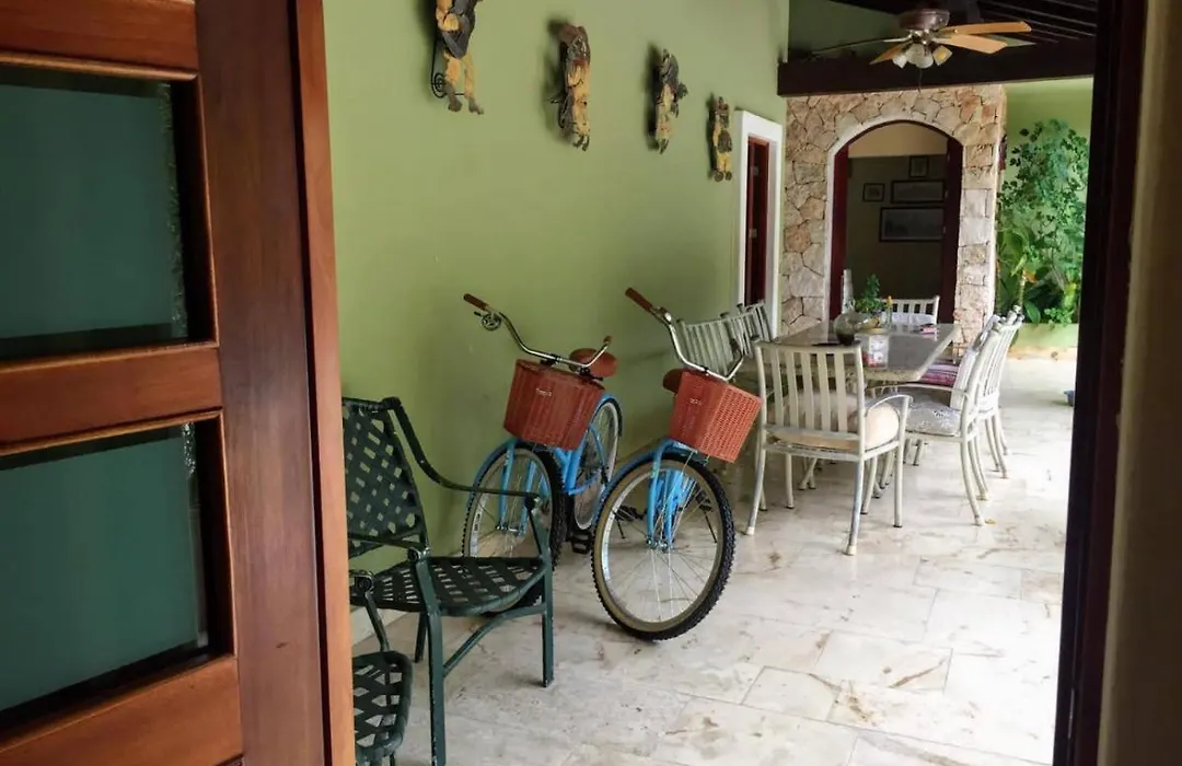 Casa Beard, Spacious Guest House With High Speed Wifi & Pool.-1