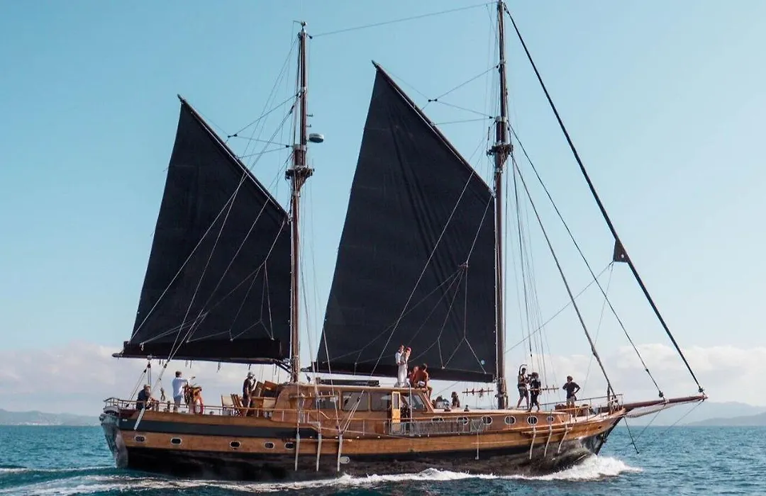 Wooden Boat- La Goletta-1
