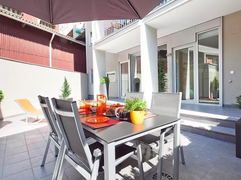 Charmsuites Paralel-1