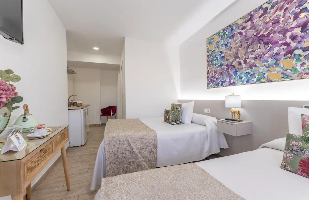 Urban Rooms B&R-1