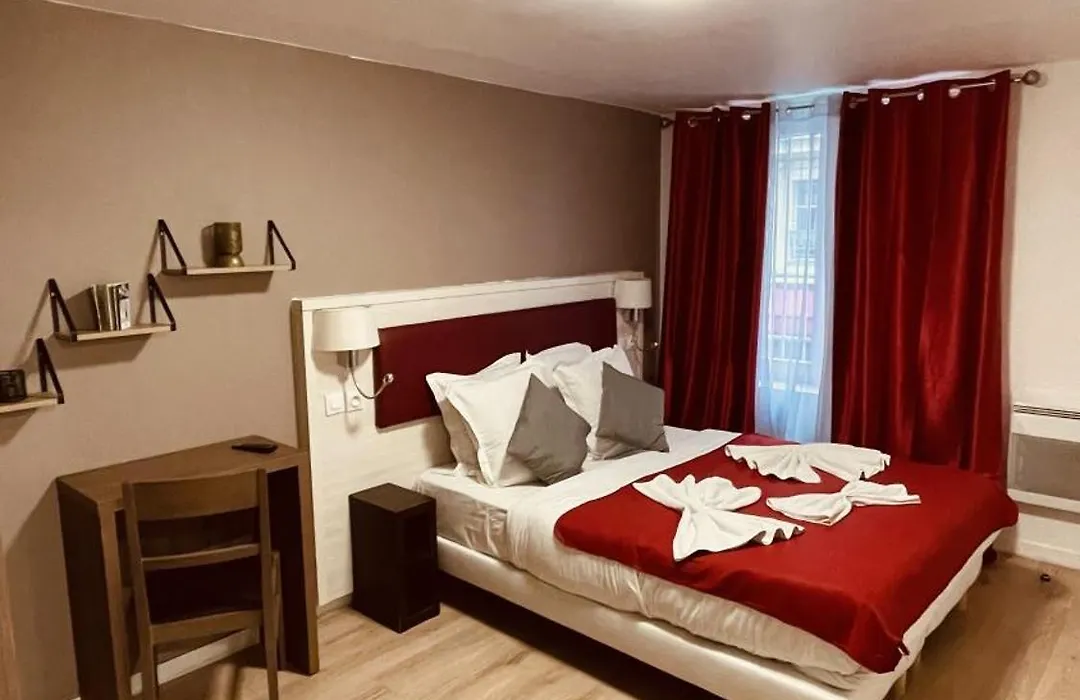 Jeff Hotel-1