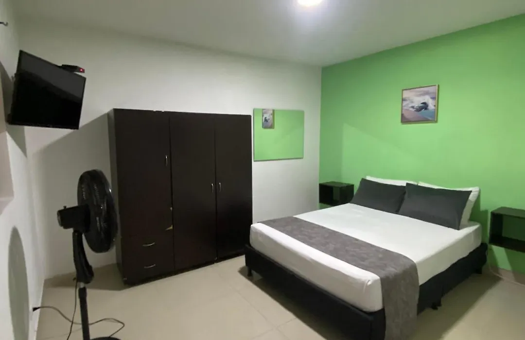 33 Hotel Bulerias-1