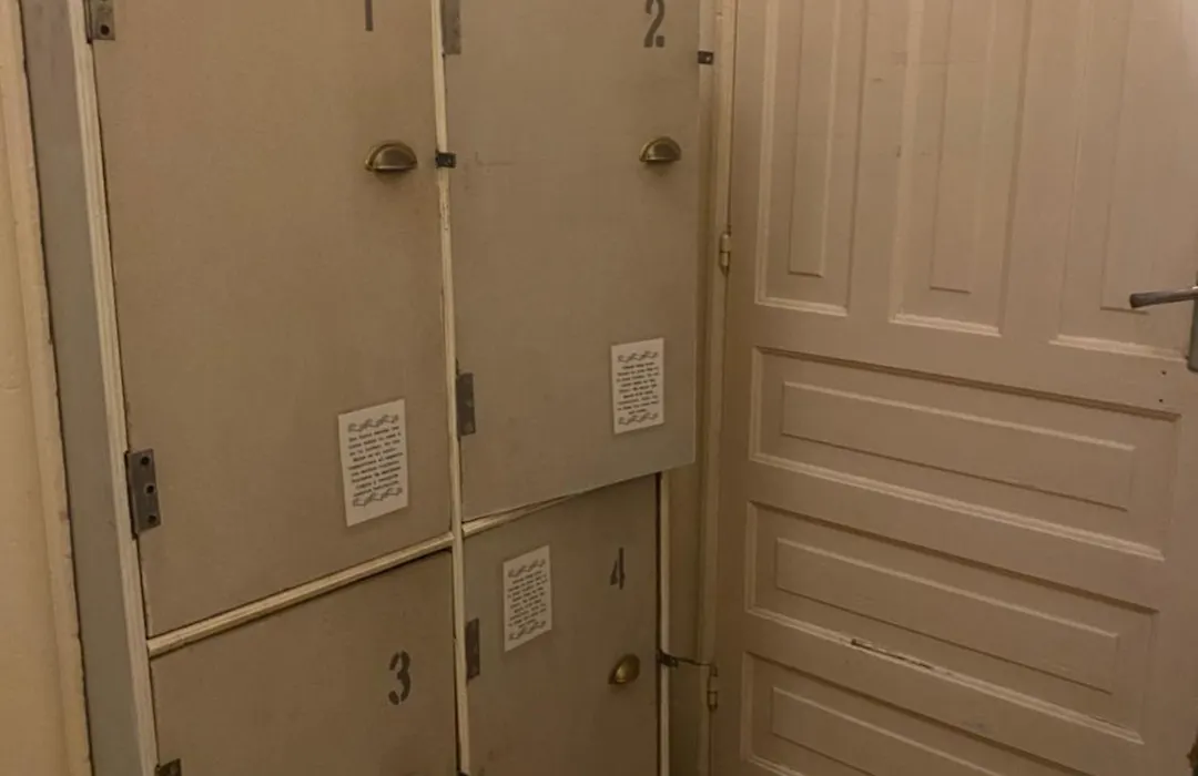 Hostel Home-1