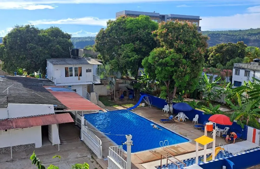 Hotel Santa Marta Melgar-1