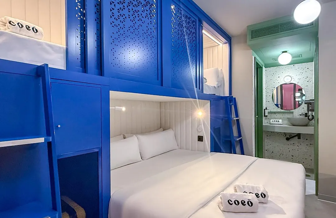 Coeo Hernan Ruiz Rooftop Pool Hostel-1