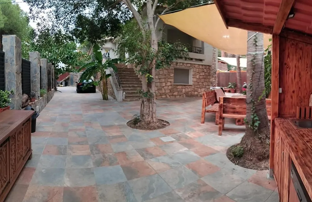 Casa en la naturaleza en Benidorm-1