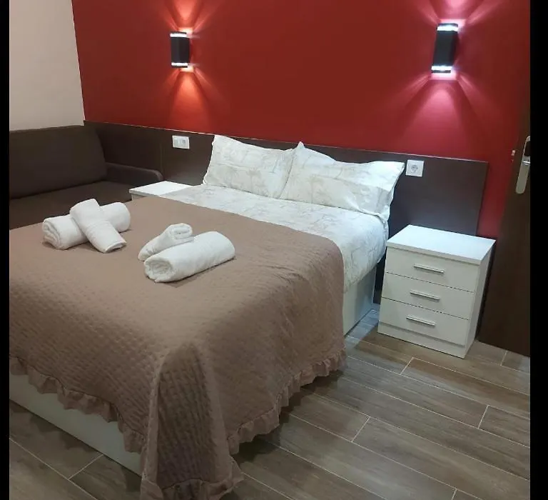 Hostal Corazón de Madrid 2-1