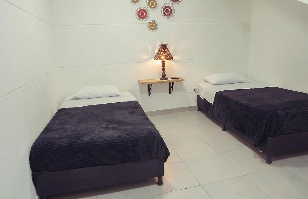 Laureles Garden Hostel-1