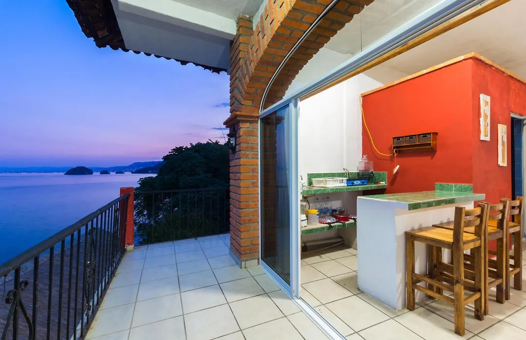 Traditional Sierra Leon Oceanfront Rooms - Adults Only-1
