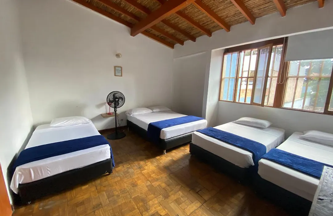 Yolo Hostel Medellin-1