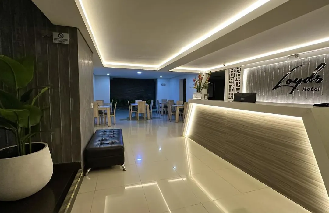 Hotel Loyds-1
