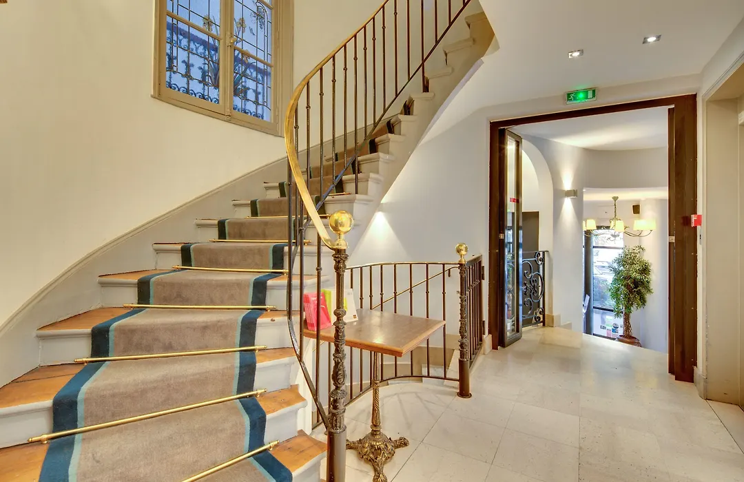Grand Hotel Des Gobelins-1
