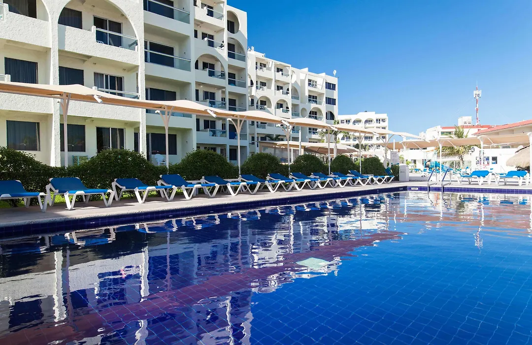 Aquamarina Beach Hotel-1