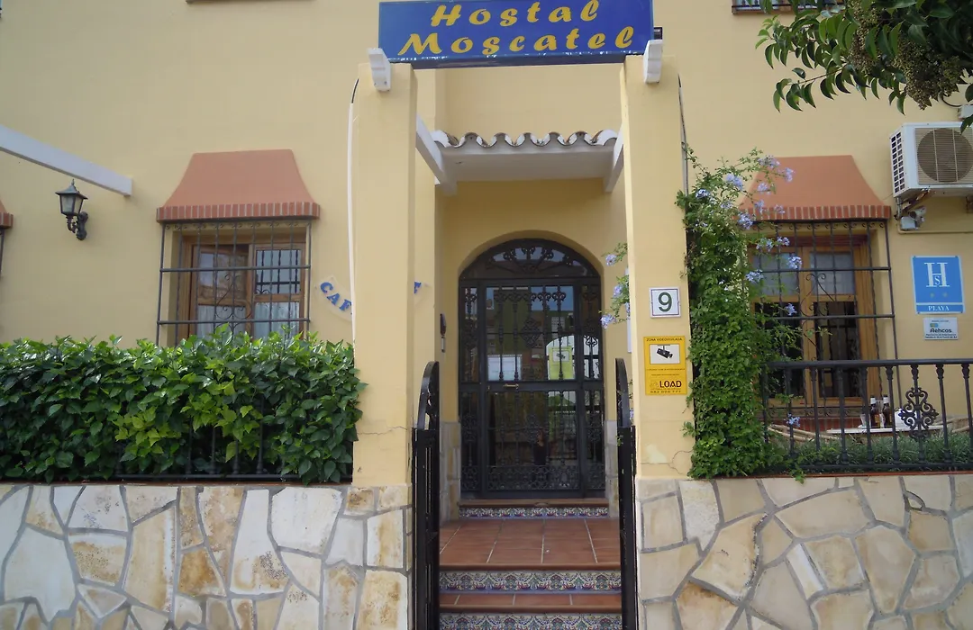 Hostal Moscatel-1