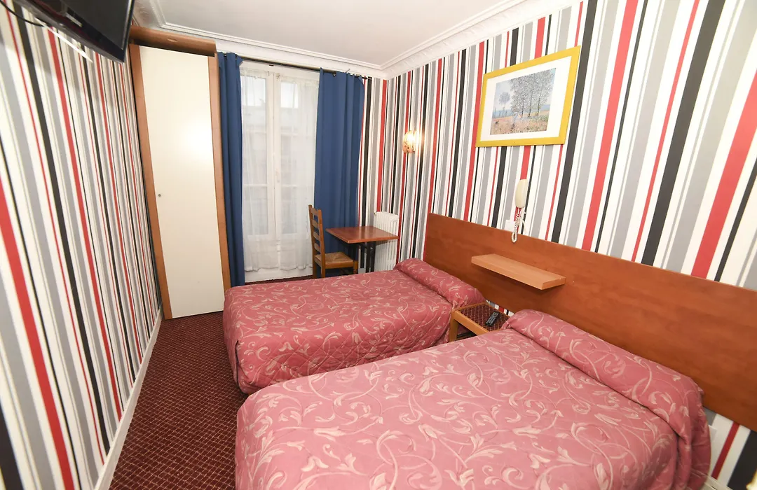 Sully Hotel-1
