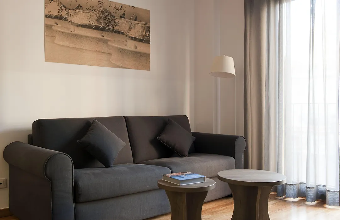 Mh Apartments Gracia-1