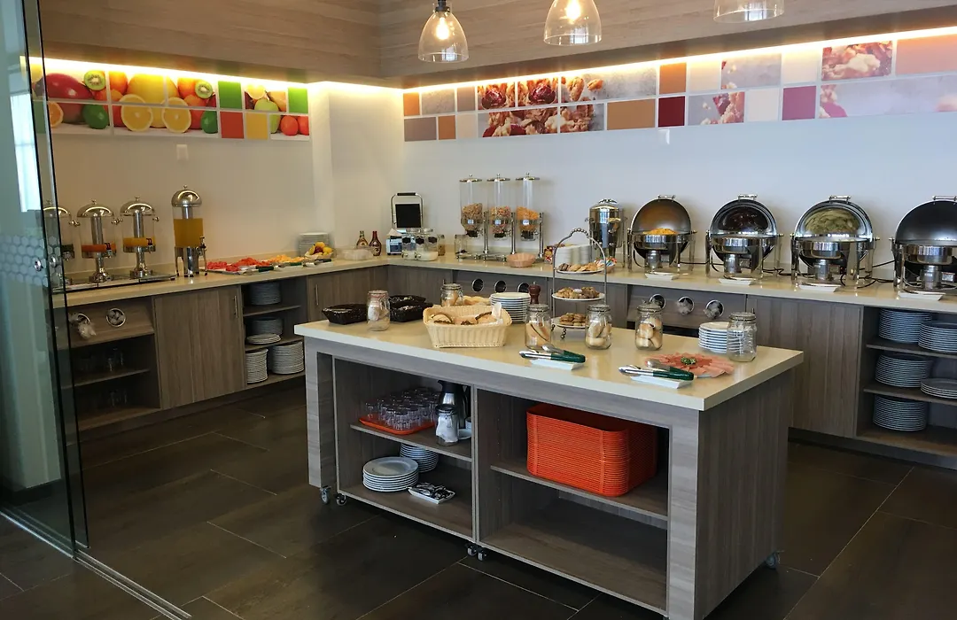 Hampton Inn & Suites By Hilton Puebla-1
