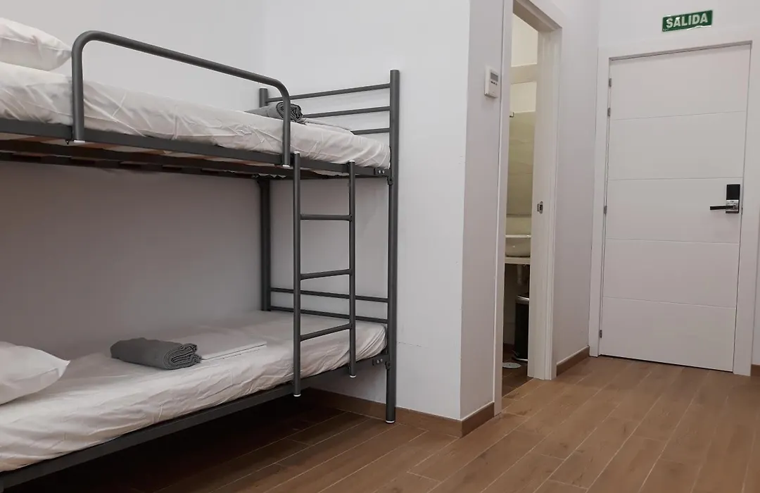 Hub Hostel Seville-1