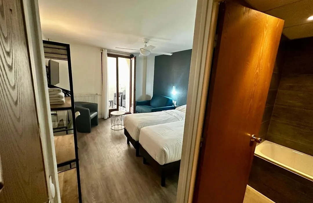 Hotel Du Maine-1