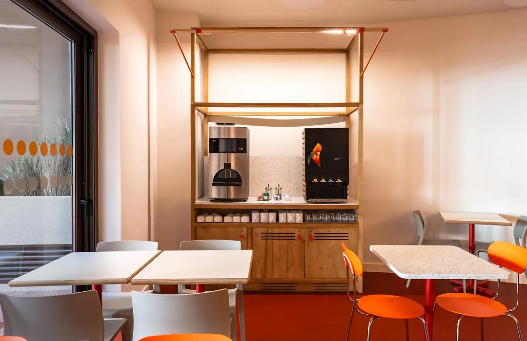 easyHotel Valencia Ciutat Vella-1