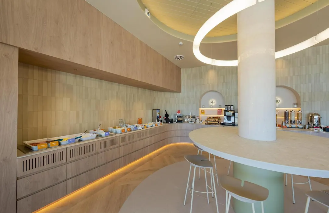 Hampton By Hilton Alicante Airport-1