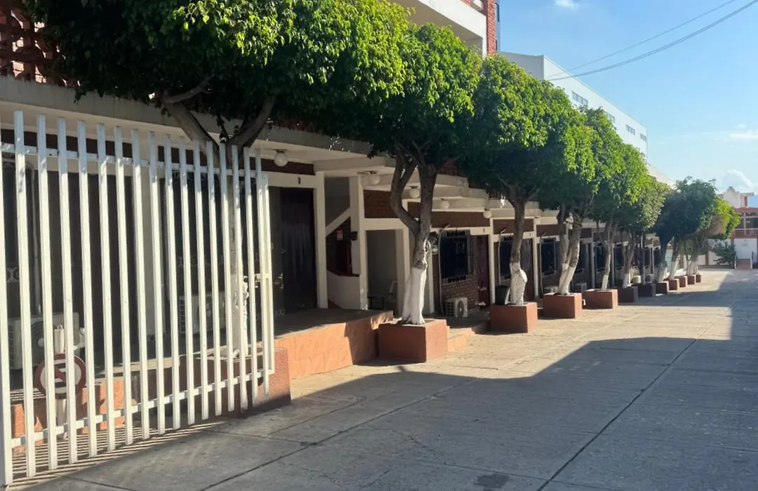 Hotel California-1
