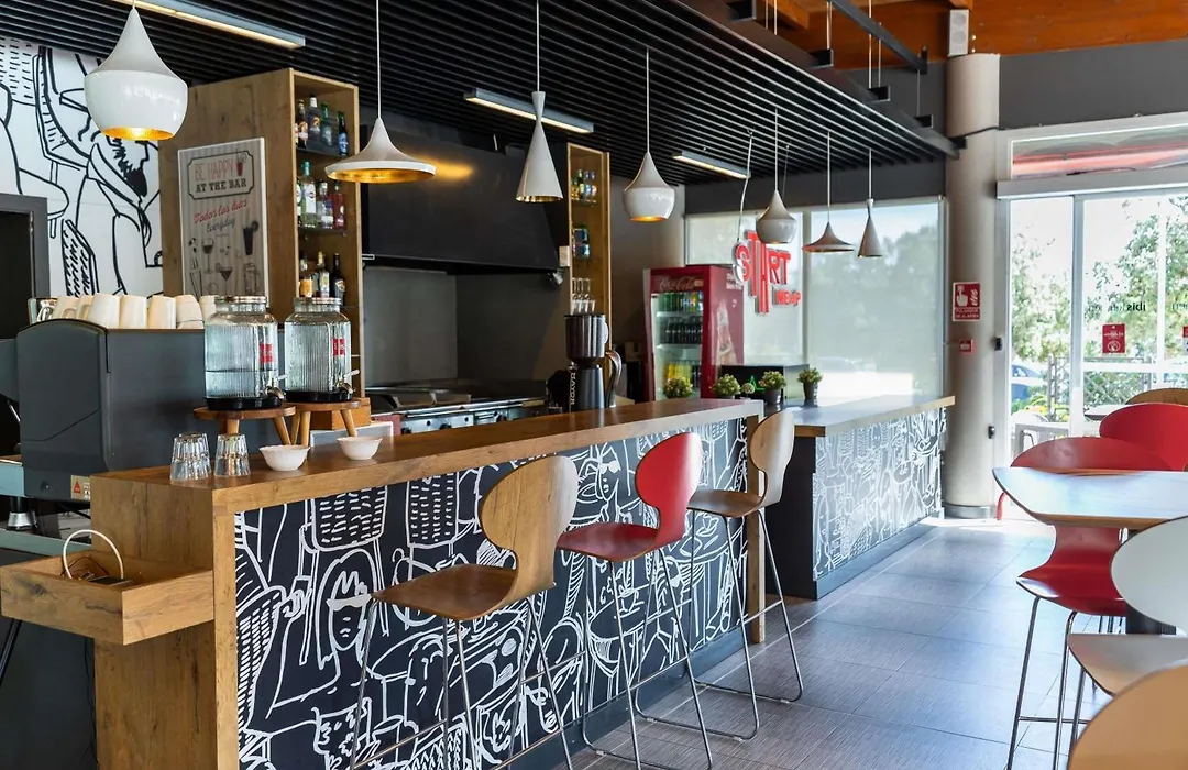 Ibis Hotel Alicante-1