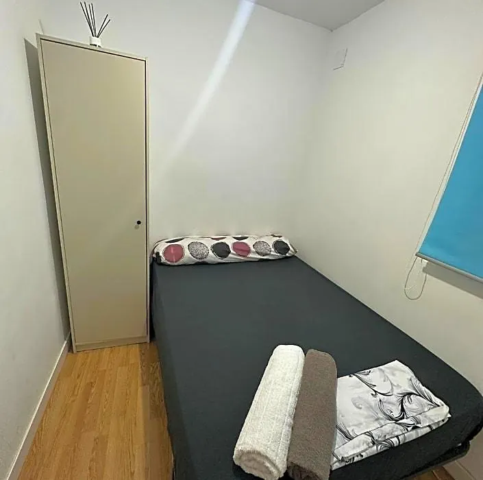 Fast Single Rooms-1