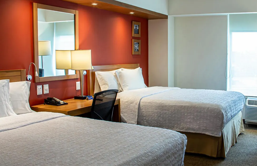 Hampton By Hilton Guadalajara Expo-1