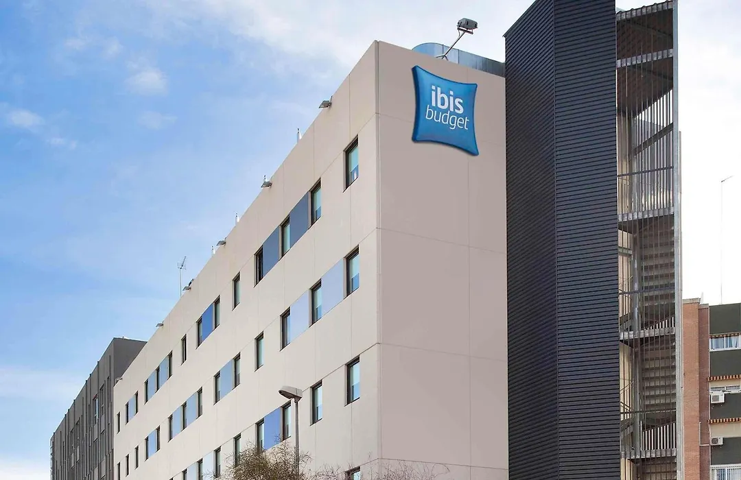 Ibis Budget Málaga Centro-1