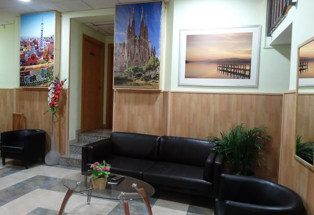 Hostal Mont Thabor-1