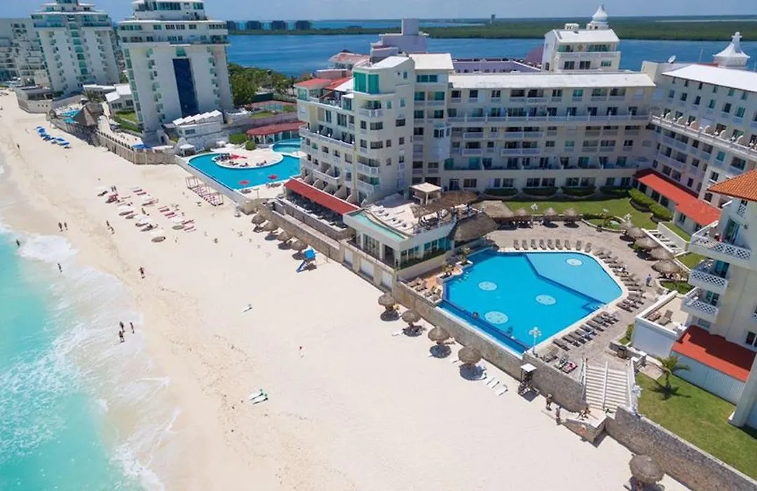 AR Cancun Plaza-1
