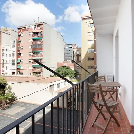 Napoles · Modernist flat close to Sagrada Familia-3
