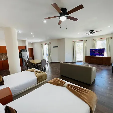 La Lola Hotel&Suites-2