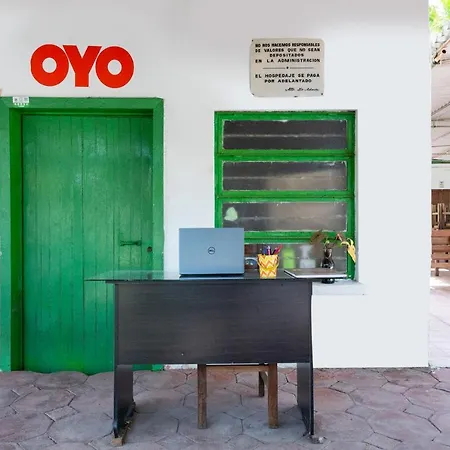 OYO Hotel Las Palmas Cuyutlan-2