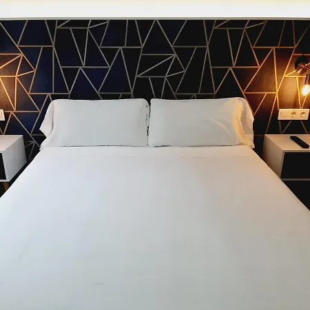 Hostal Laia By Gaiarooms-3
