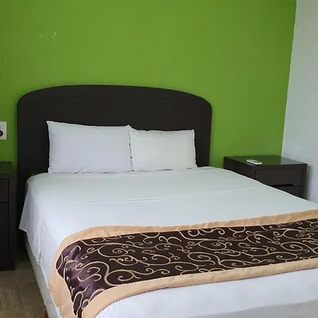 Nirvana Hotel - Cancun Hotel Zone-2