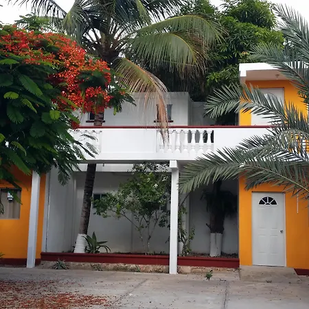 Mansion Giahn Bed & Breakfast-3