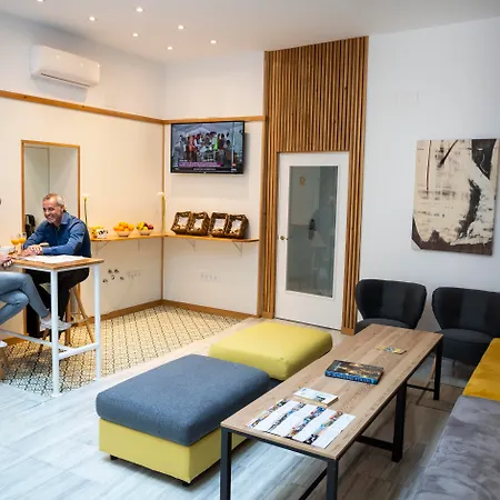 Basic Hotel Sevilla Catedral-3
